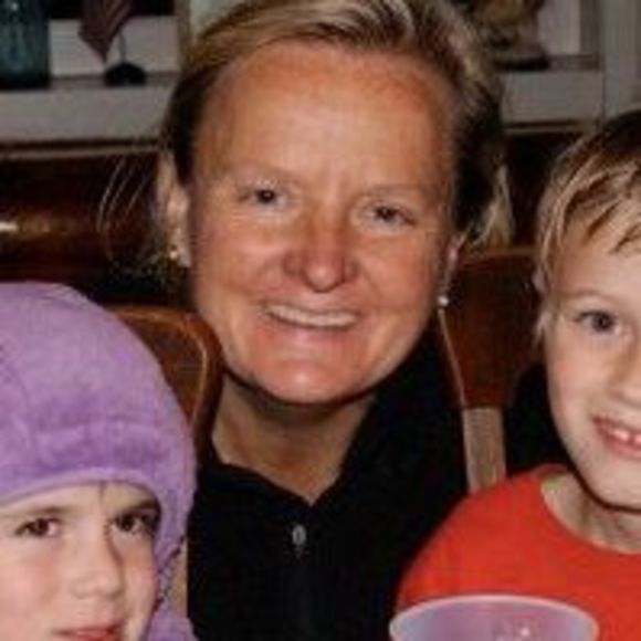 Meet your Posher, Sarah - Picture 1 of 1